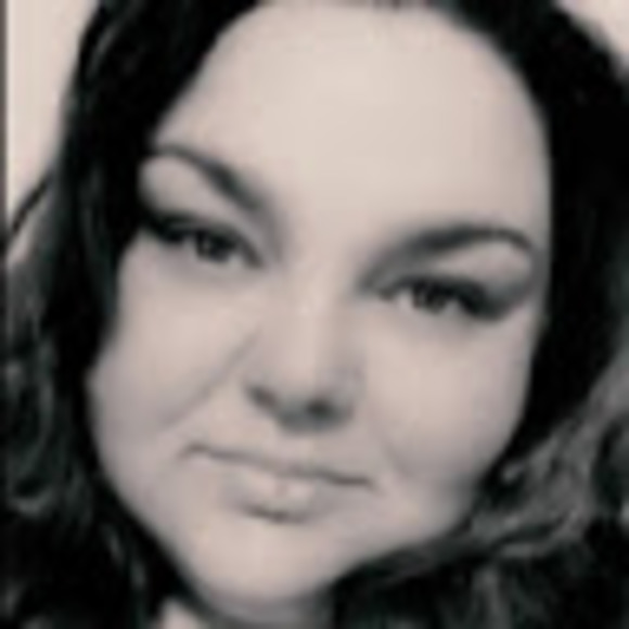 Meet your Posher, Cindy - Picture 1 of 1